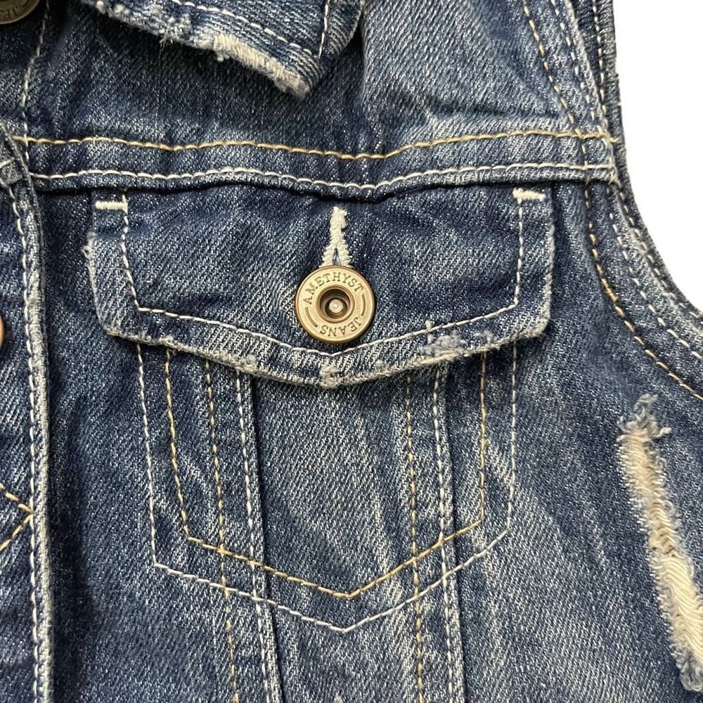 Amethyst Jeans Girl’s Distressed Ripped Sleeveless Button Front Denim Vest Small - Picture 3 of 12